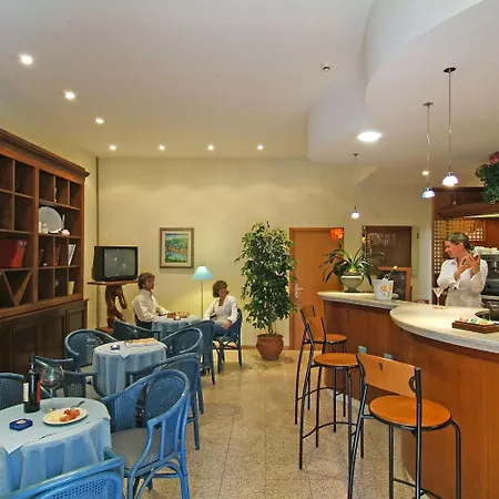 Bolgheri مارينا دي كاستانييتو كاردوتشي