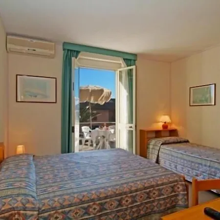 Bolgheri مارينا دي كاستانييتو كاردوتشي