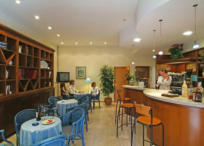 Bolgheri مارينا دي كاستانييتو كاردوتشي